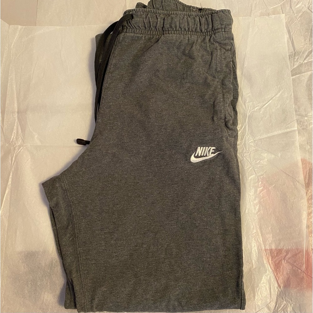 Grey nike joggers